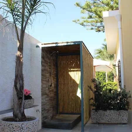 Re Sole La Dependance - Casa Vacanza V E N E R E Avola Exterior photo